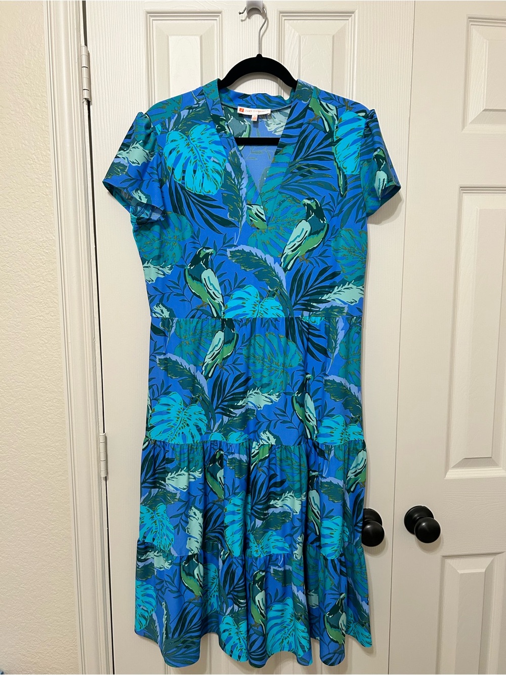 Jude Connally Libby Dress in Paradise Parrot Peri color size L vacation tropical